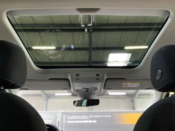Fahrzeugabbildung Volkswagen Golf R-Line IQ DSG #Kamera#Pano#ACC#Navi
