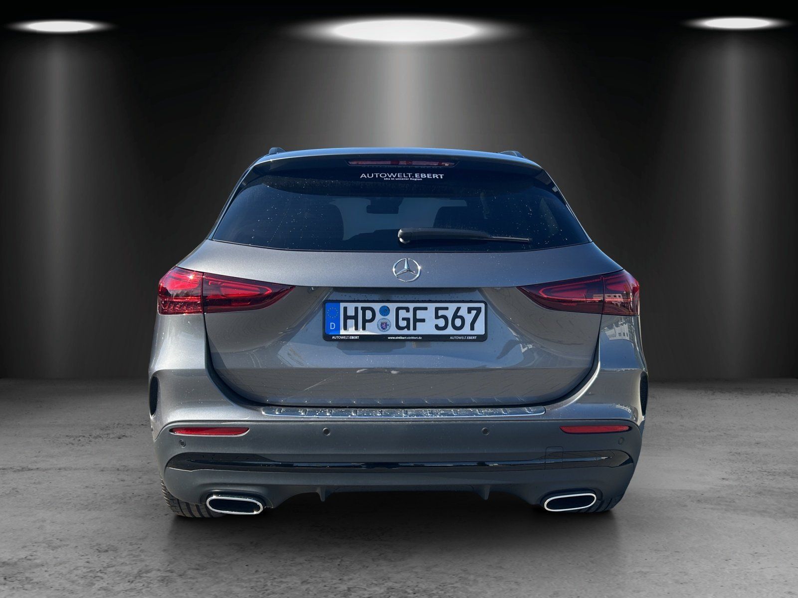 Fahrzeugabbildung Mercedes-Benz GLA 200 d AMG Pano AHK KeyGo DISTRONIC Multibeam