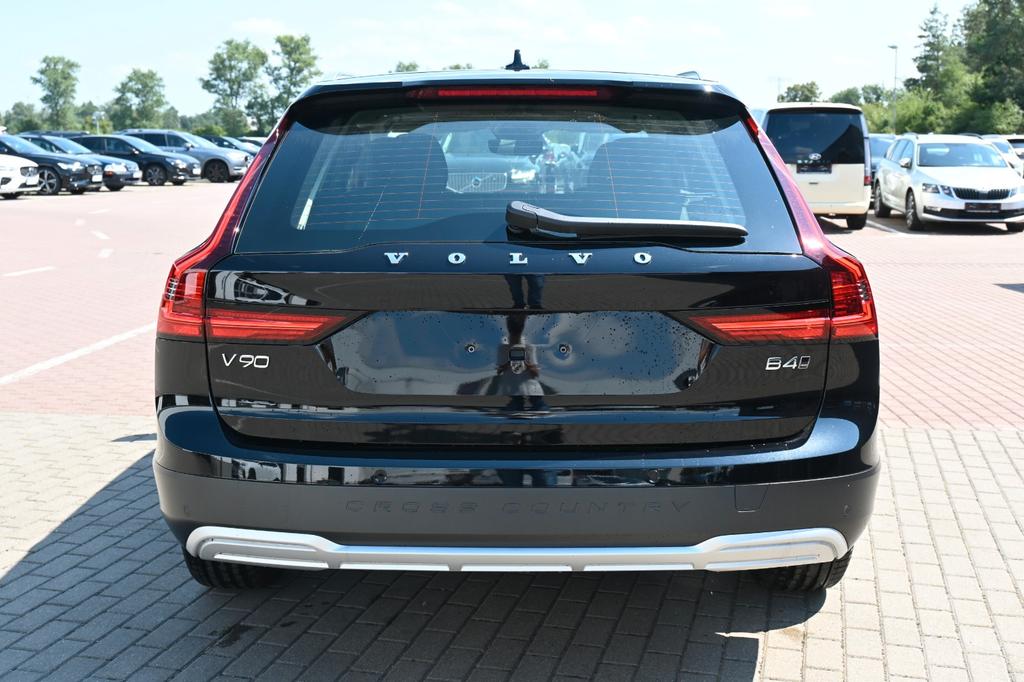 Volvo V90 Cross Country