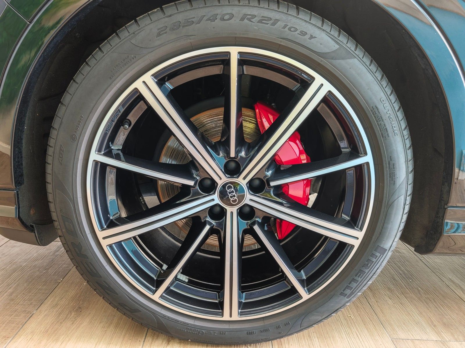 Fahrzeugabbildung Audi Q7 45 TDI quattro S line MATRIX AHK LR ACC NAVI