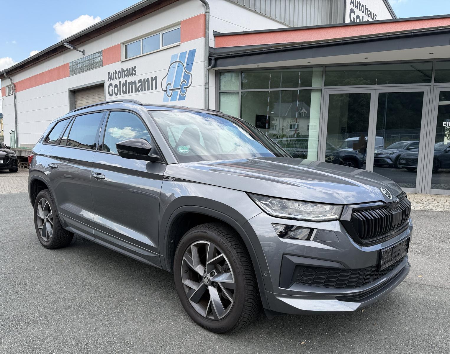 Skoda Kodiaq 2,0 TDI DSG 4x4 Sportline 7 Sitze Matrix