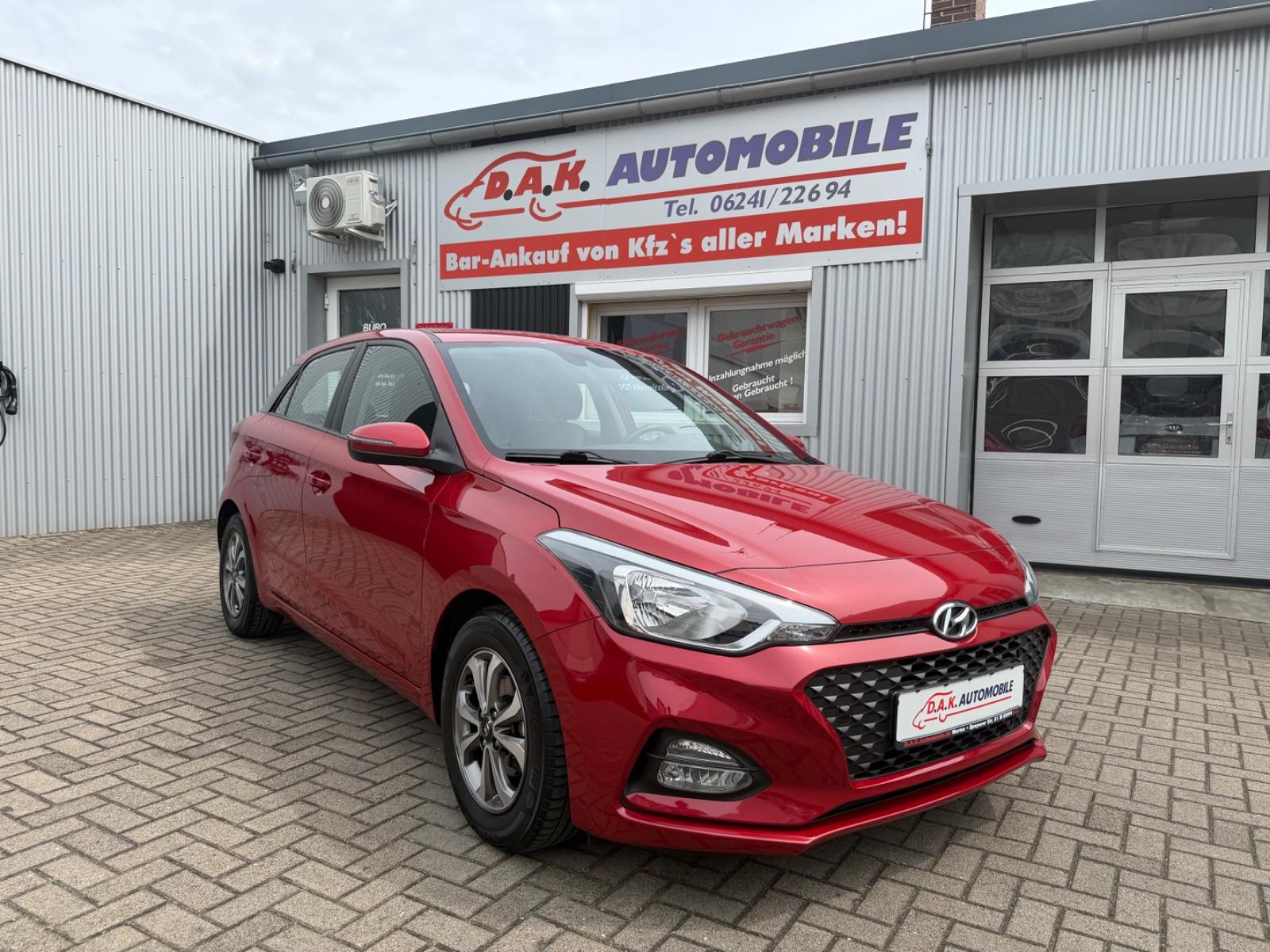 Hyundai i20 Trend 1.Hand+75TKM+SHZ+PDC