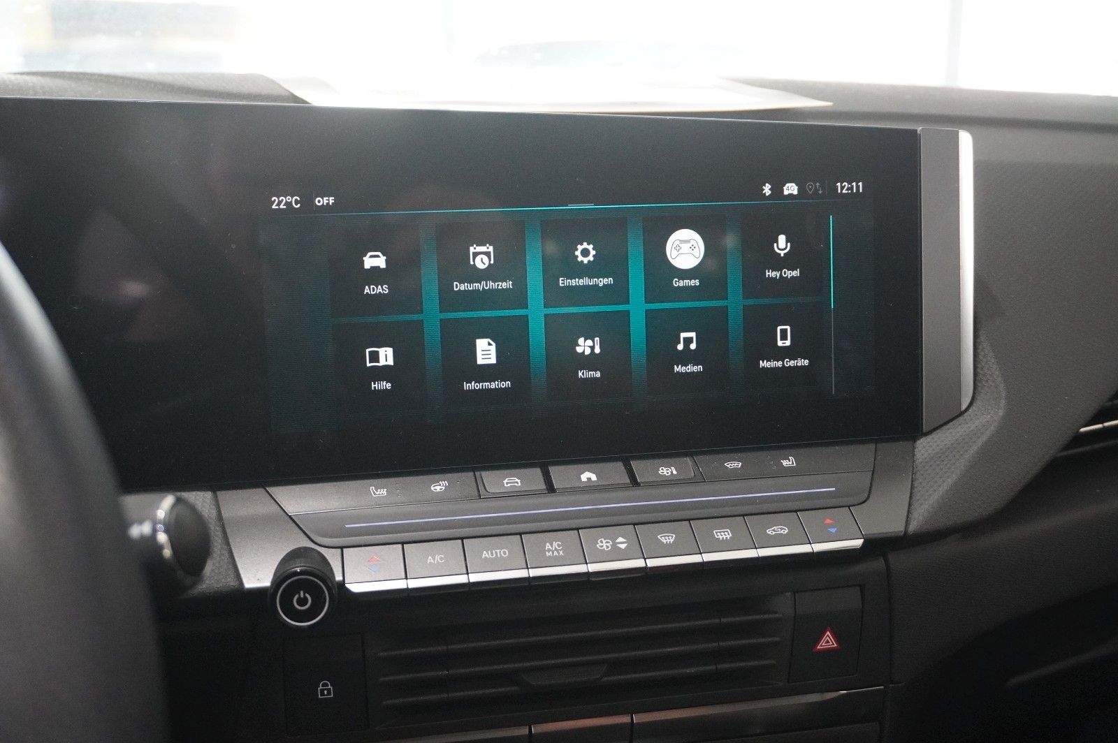 Fahrzeugabbildung Opel Astra L ST 1.2T GS SPORT NAVI/LED/360°/PANO/HUD