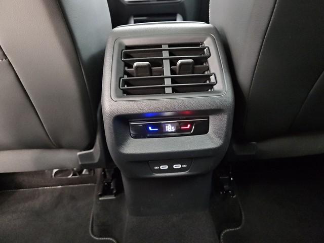 Volkswagen Tiguan R-Line AHK HD MATRIX LED KAMERA PANO NAVI