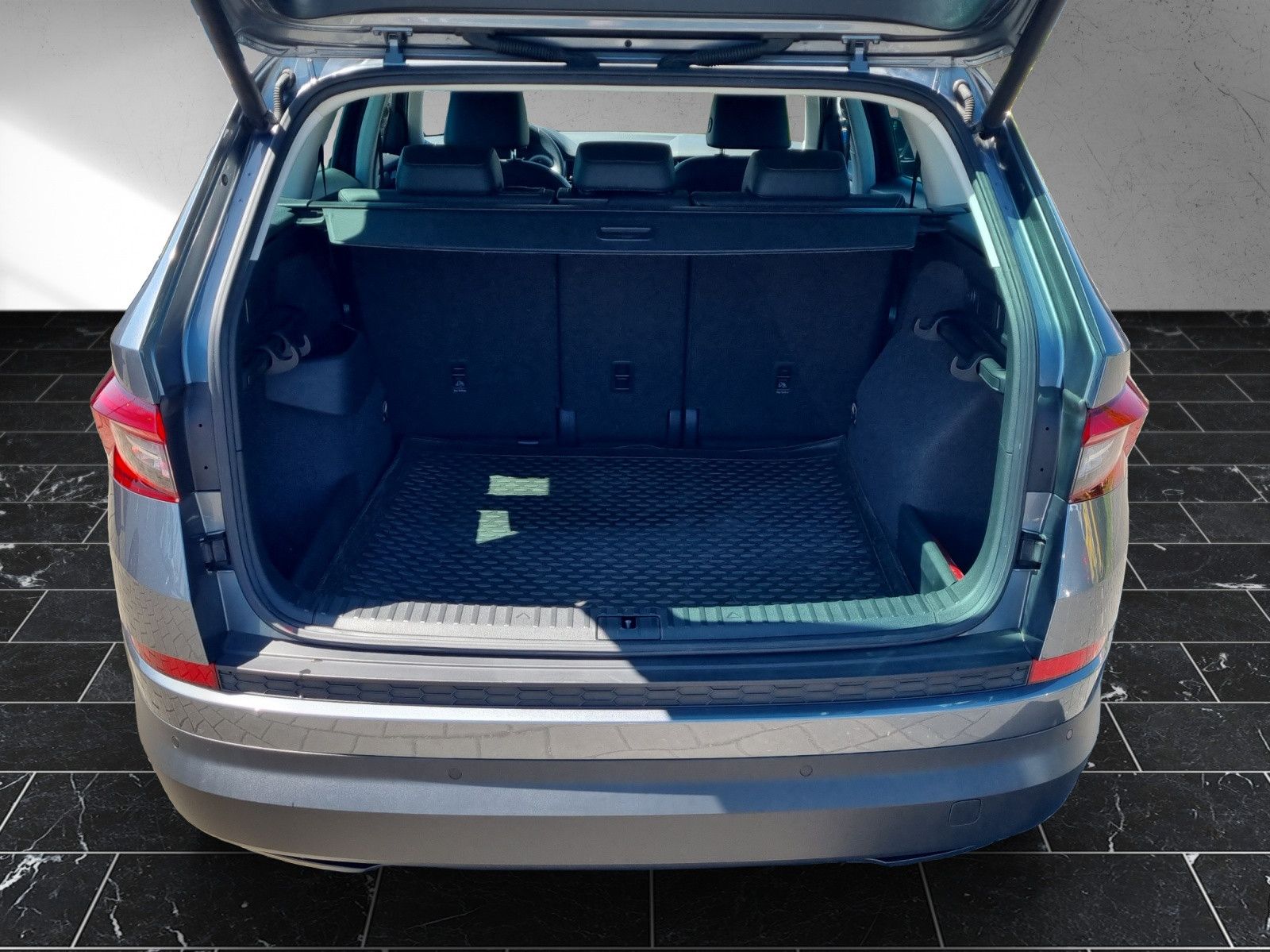 Fahrzeugabbildung SKODA Kodiaq Soleil 4x4 2,0 TSI DSG Navi ACC PDC