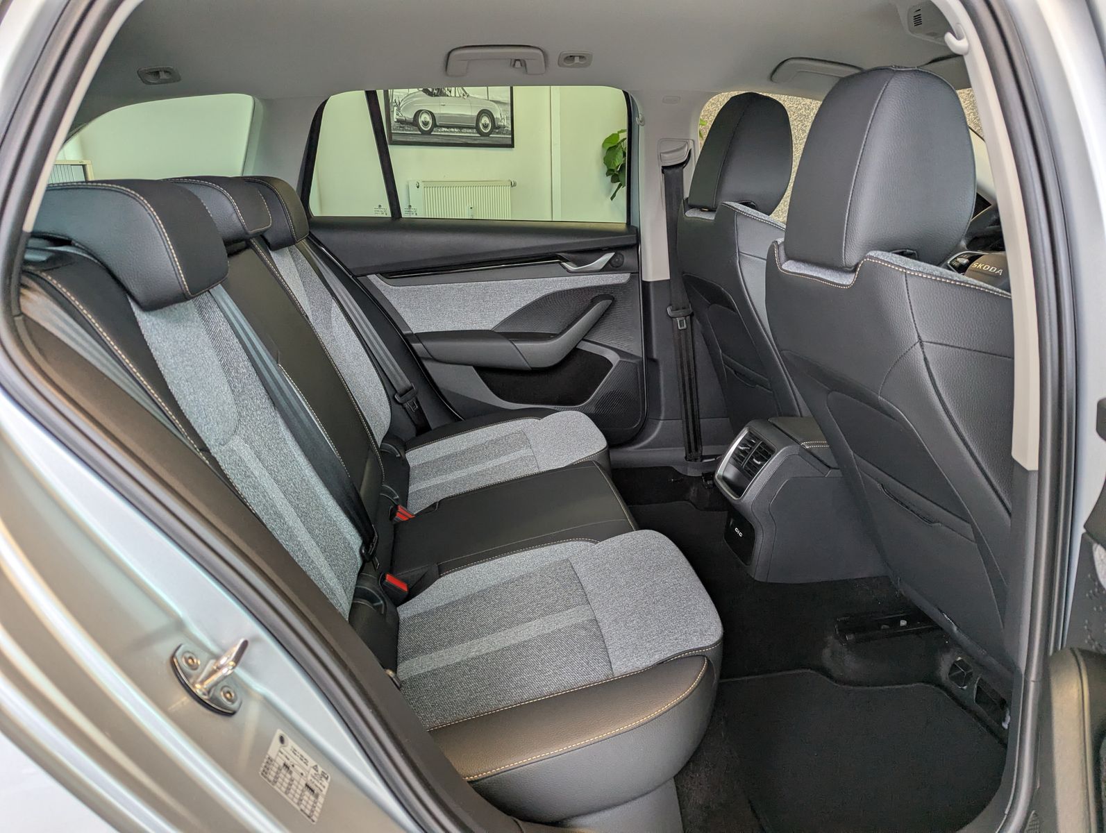 SKODA Octavia 1.5 TSI DSG ACC Style-Paket AHK 5J Garan - Image 15