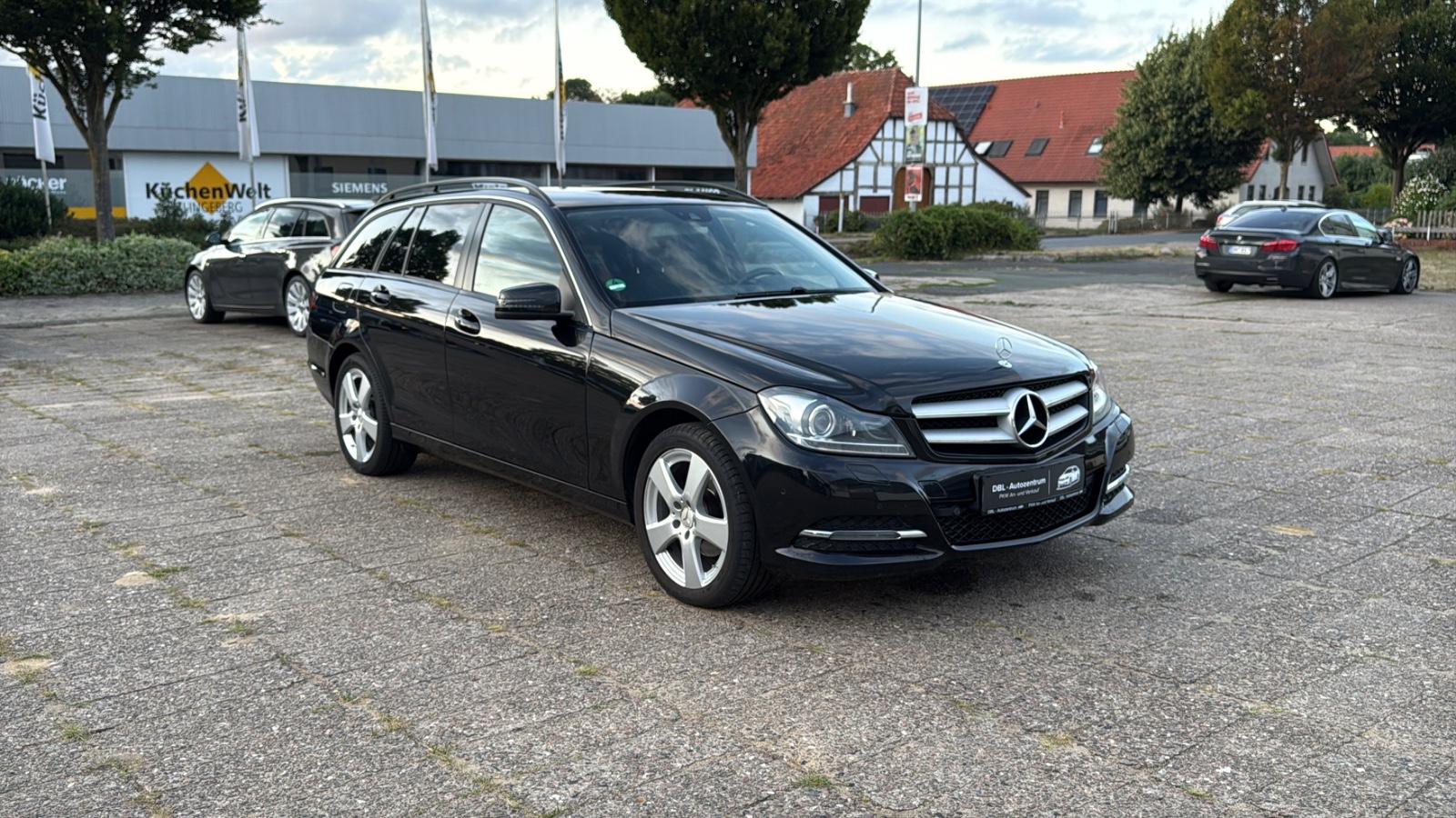 Mercedes-Benz C 200 CDI T-Modell Automatik,AHK,Xenon,SHZ,PDC