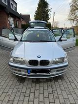 BMW Bmw  E46 330i  Automatik - BMW 330 Kombi 330i e46 mit Benzin-Antrieb