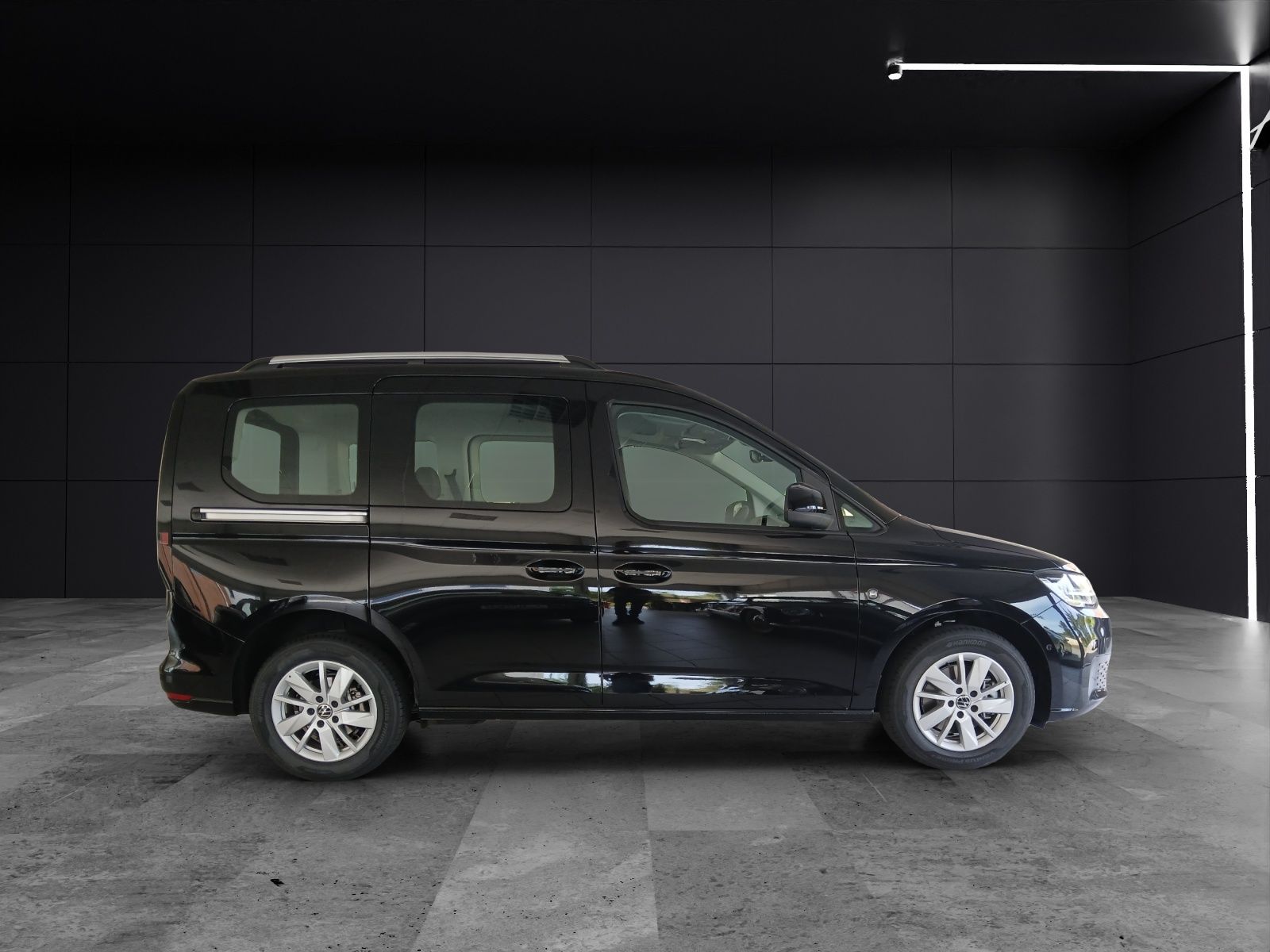 Fahrzeugabbildung Volkswagen Caddy TSI Life DSG CC, PDC, LED, Navi, RFK