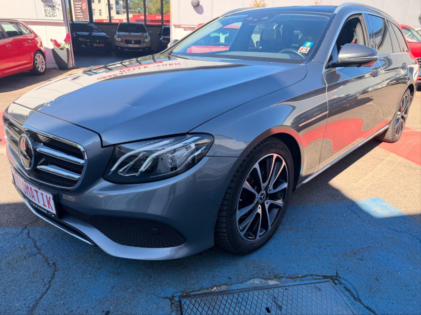 Mercedes-Benz E 220 E T-Modell E 220 d