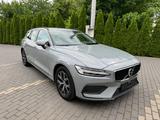 Volvo V60 Kombi Core Kamera AHK - gebrauchte Volvo V60 aus dem Jahr 2024