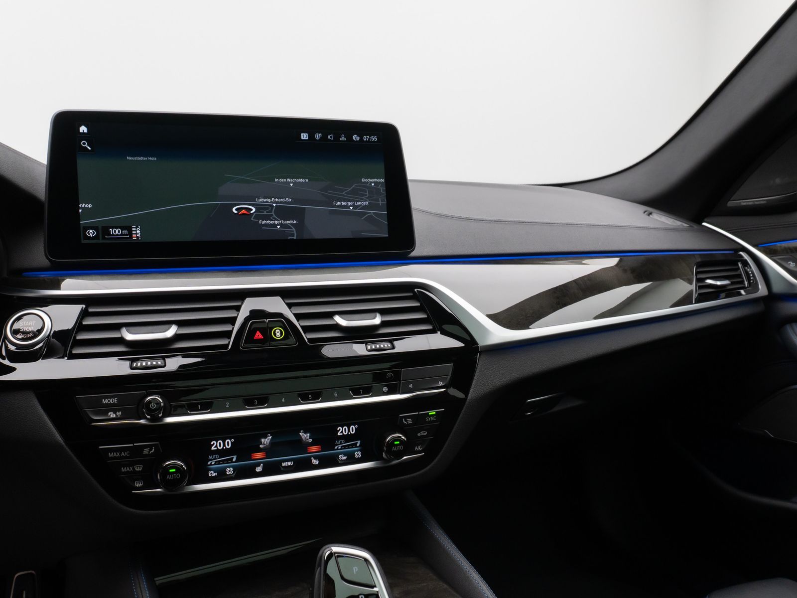Fahrzeugabbildung BMW 520d xD M Sport FondEnt DAB Kamera Laser H/K 19"