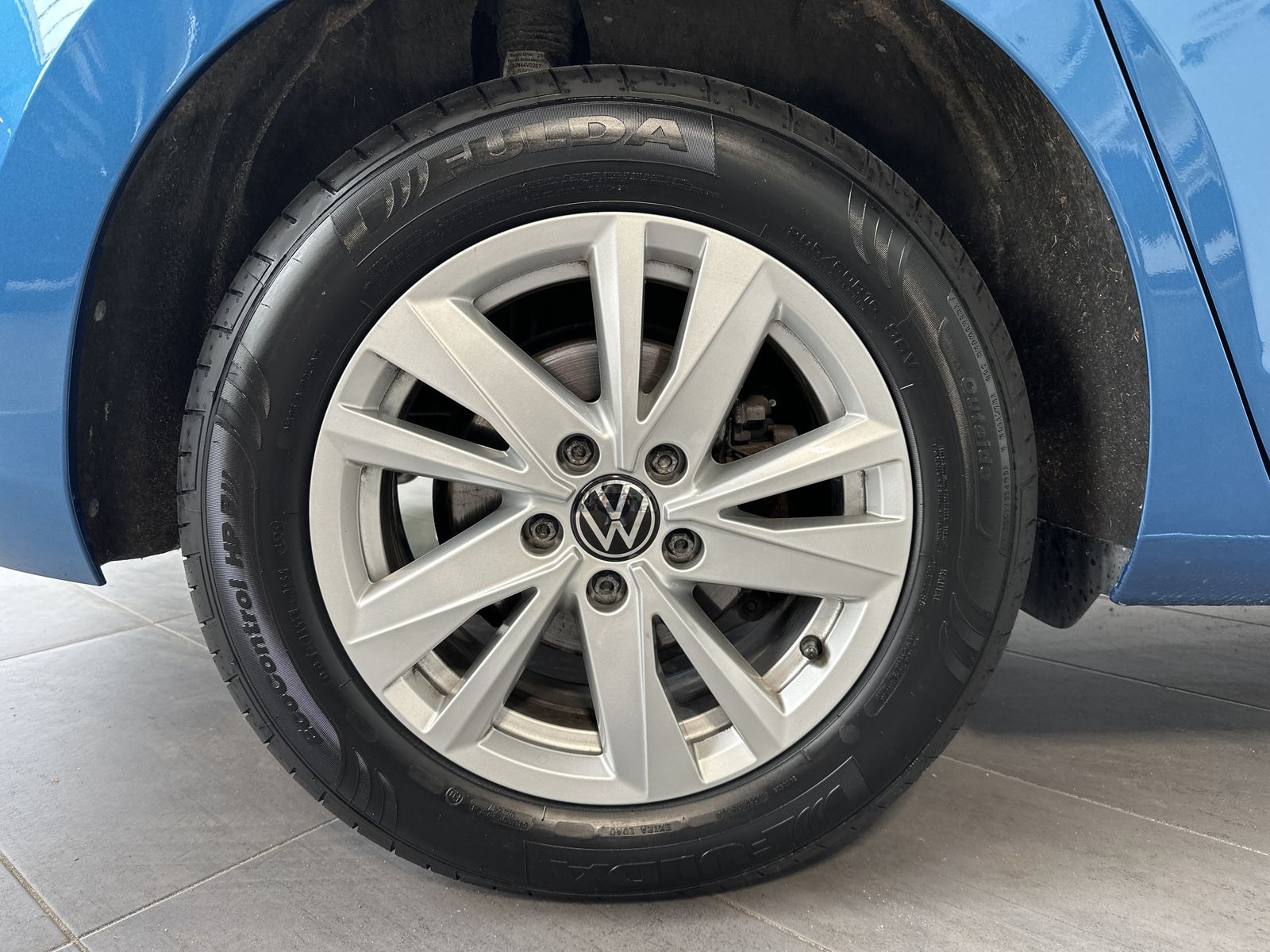 Fahrzeugabbildung Volkswagen Touran Comfortline 2.0 TDI DSG NAV+LED+ACC+AHK