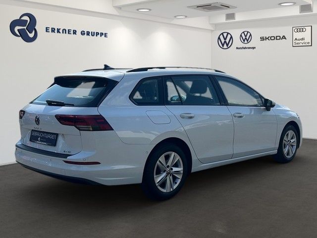 Fahrzeugabbildung Volkswagen Golf VIII Variant 1.5eTSI DSG Life LED+ACC+PARKL