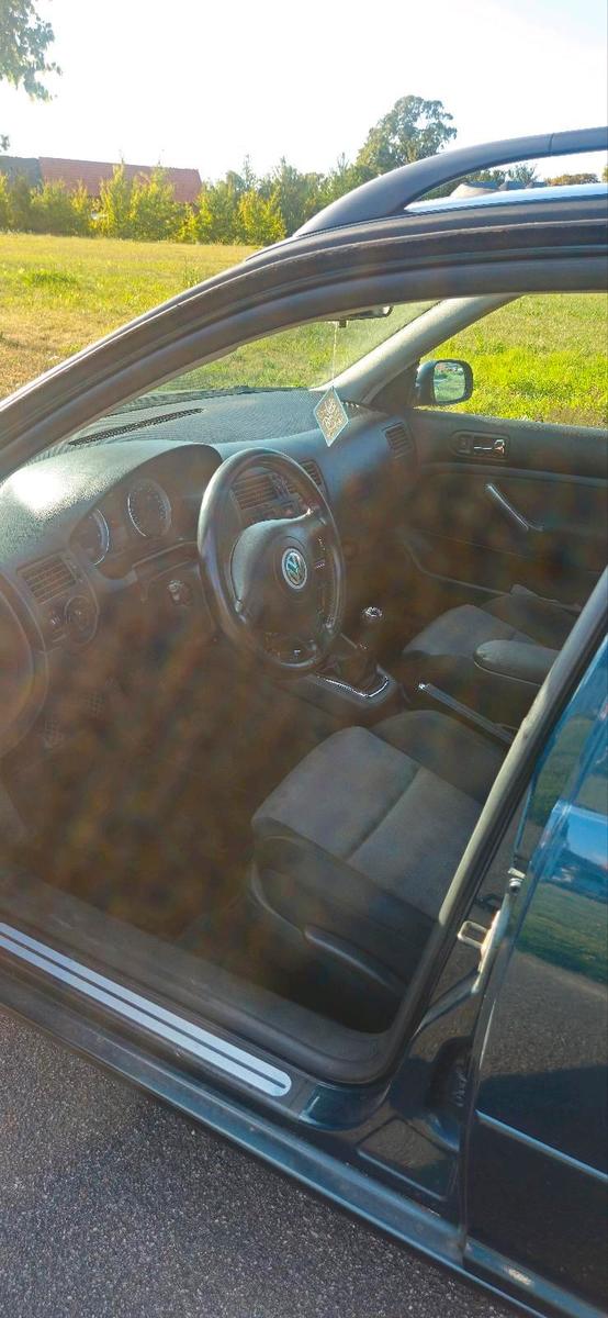Volkswagen Golf 2005 — engine 131 HP (96kW)