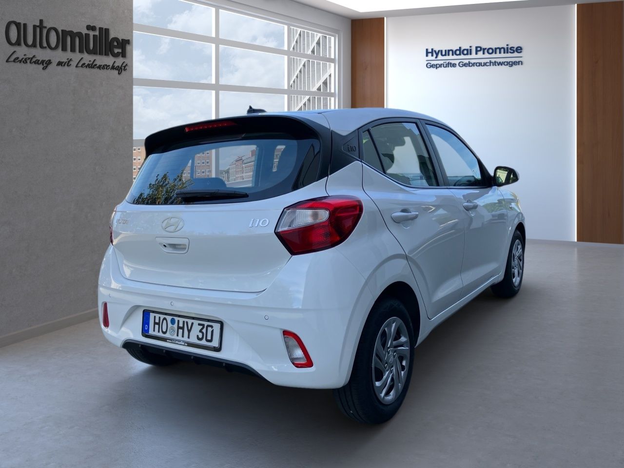 Fahrzeugabbildung Hyundai i10 SELECT Fernlichtass. Kam. Navi PDC SpurH