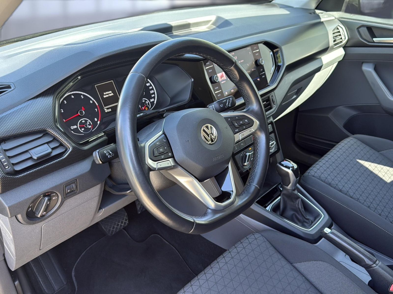 Fahrzeugabbildung Volkswagen T-Cross Life/ unfallfrei /