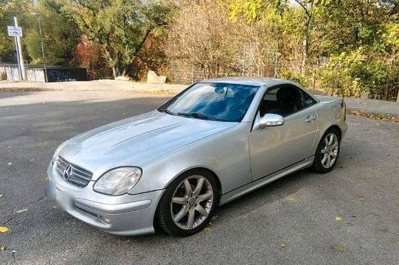Mercedes-Benz SLK 230