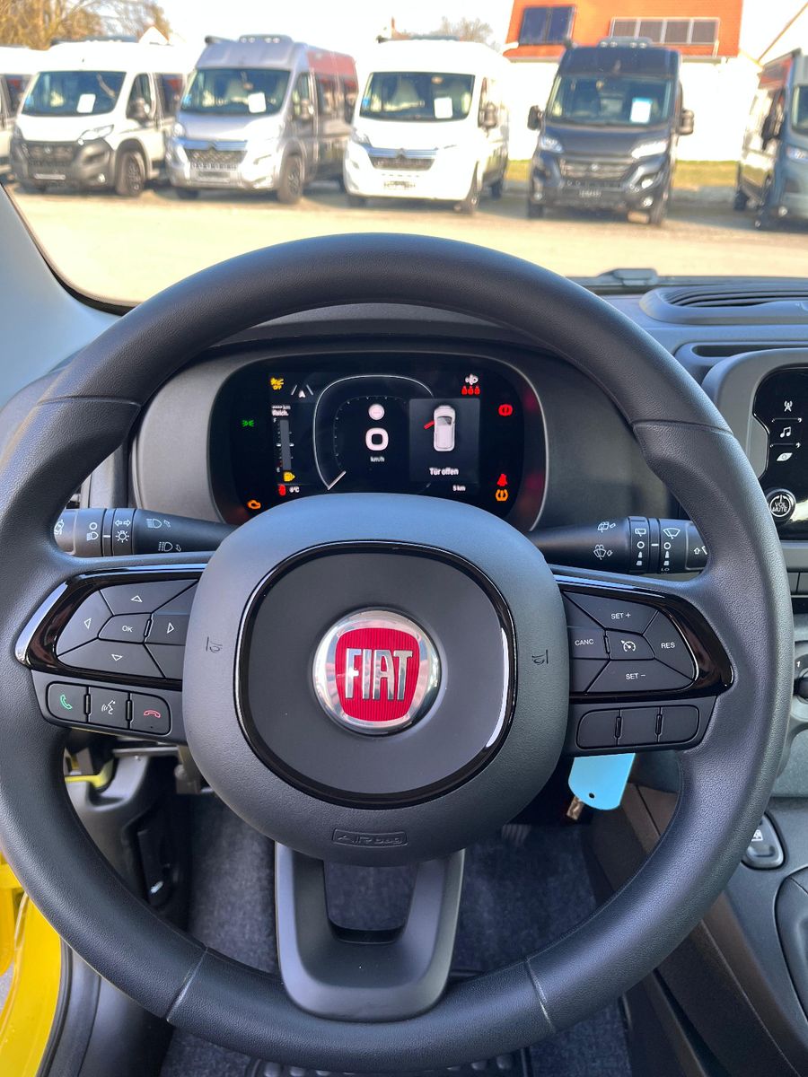 Fahrzeugabbildung Fiat Pandina 1.0 GSE Hybrid 48 kW Icon