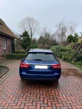 Mercedes-Benz C 180 d T -Modell mit Schiebe- u. Panoramadach - Mercedes-Benz C 180 mit Diesel-Antrieb: Kombi