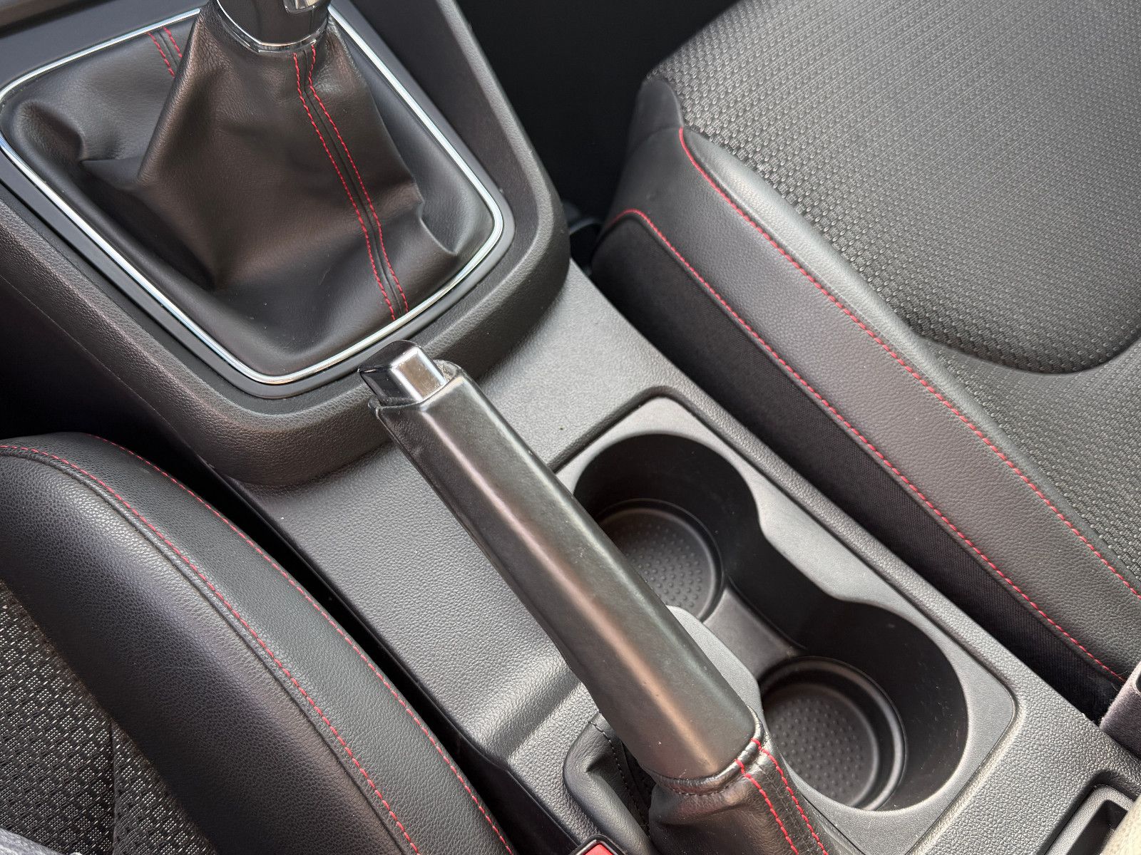 Fahrzeugabbildung SEAT Leon /FR-LINE/LED/NAVI/LEDER/KLIMA/ACC