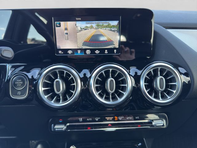 Fahrzeugabbildung Mercedes-Benz B 180 d Automatik+Style+LED+360°+Distronic+AHK