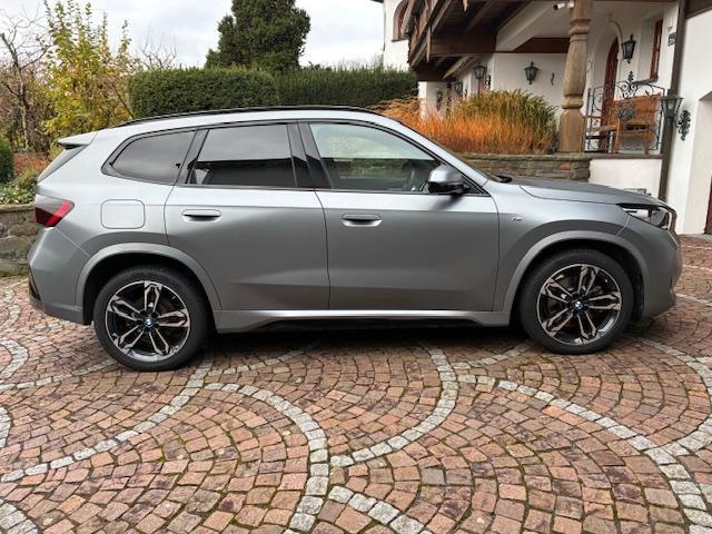 BMW X1 xDrive23d M SPORT/PREMIUM-P/19"/LED/PANO/AHK