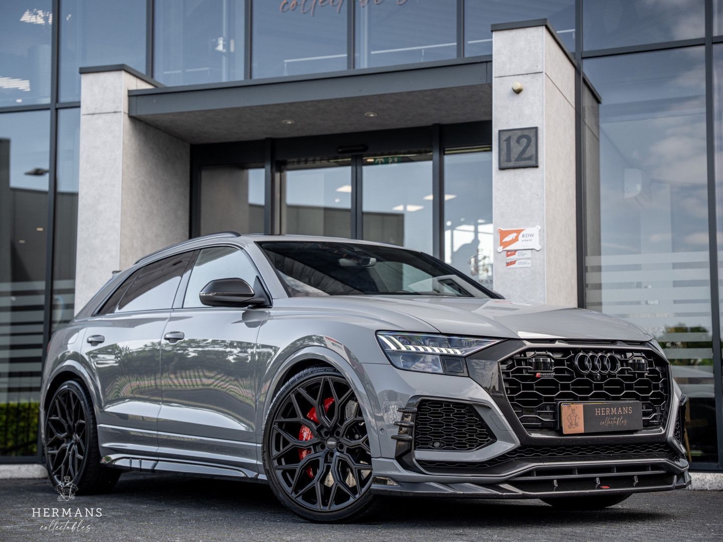 AUDI RSQ8 4.0 TFSI quattro / URBAN / Vossen / Akra /