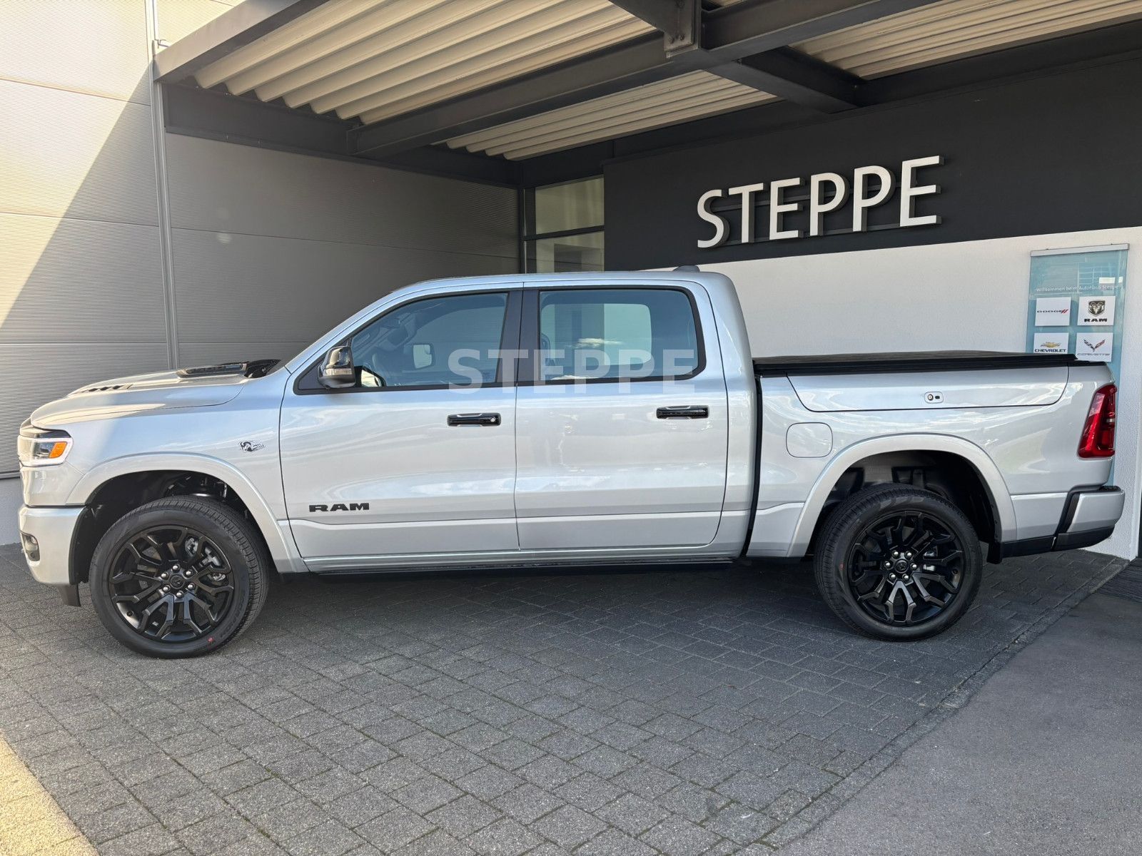Dodge 2026 RAM 1500 Limited Night 5,7LV8 Rambox MFT