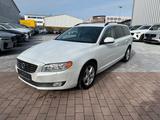 Volvo V70 D4 AWD +NAVI+XENON+LEDER+WR+SH+ECC+PDC - gebrauchte Volvo V70 aus dem Jahr 2014
