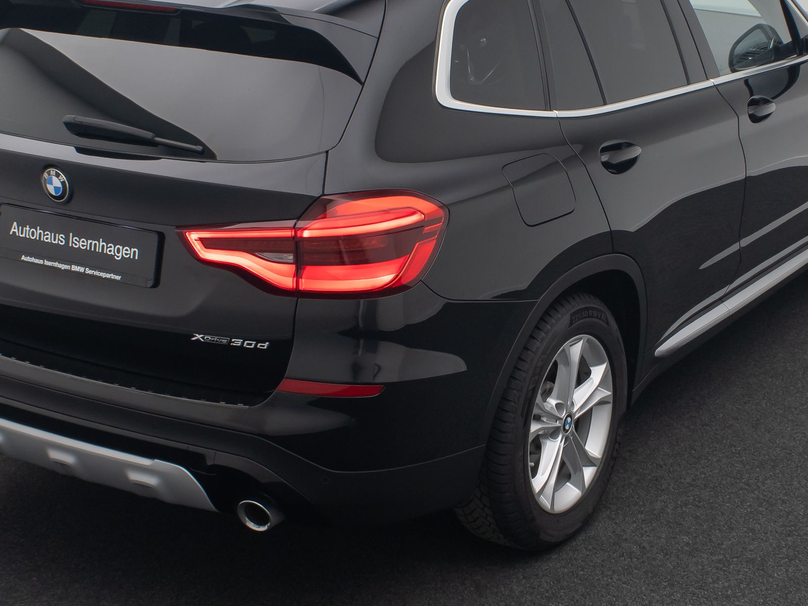 Fahrzeugabbildung BMW X3 xD20d xLine Panorama Sport Individual 18Zoll