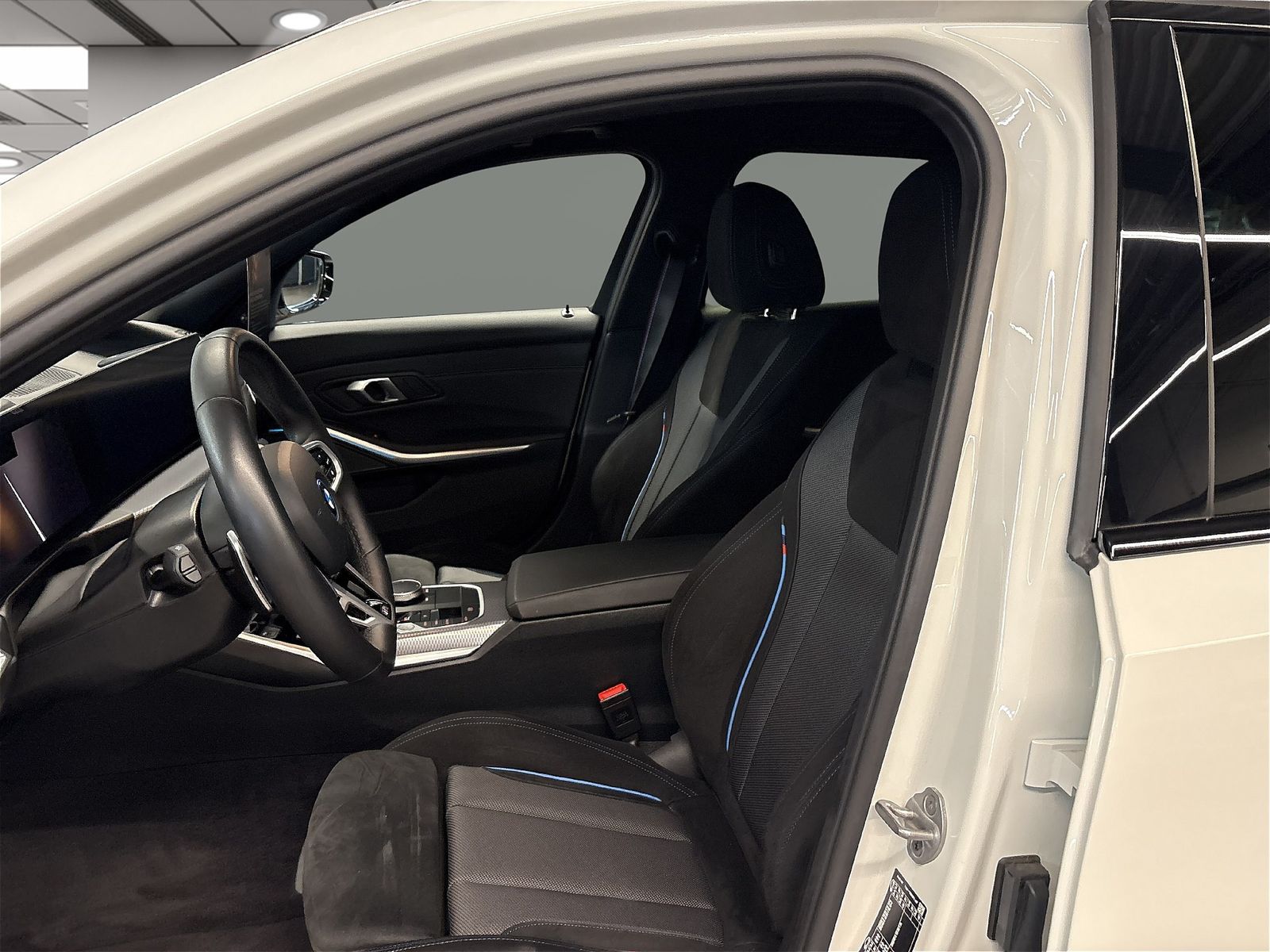 BMW 330 - Bild 12