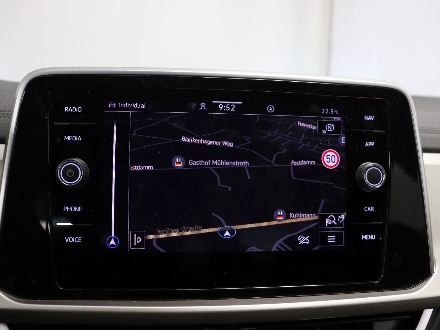 Volkswagen T-Roc - Bild 13