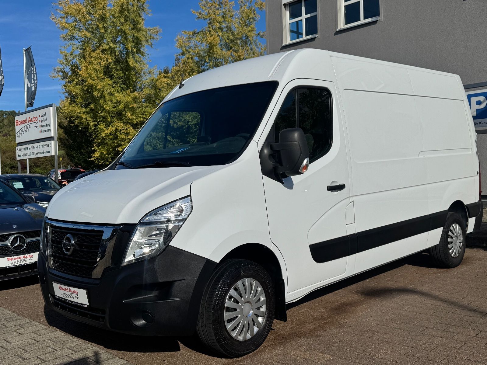 2022 Nissan NV 400
