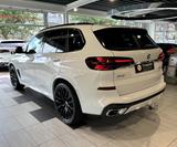 BMW X5 30 d xDrive M Sport *Pano-SKY*StHzg*Luftf. - BMW X5 in Duisburg