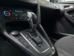 FORD Focus Titanium 1.0 EcoBoost Titanum Automatik