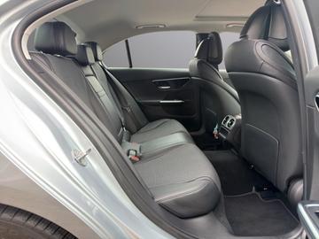 2023 Mercedes-BENZ C 220 — миниатюра 12