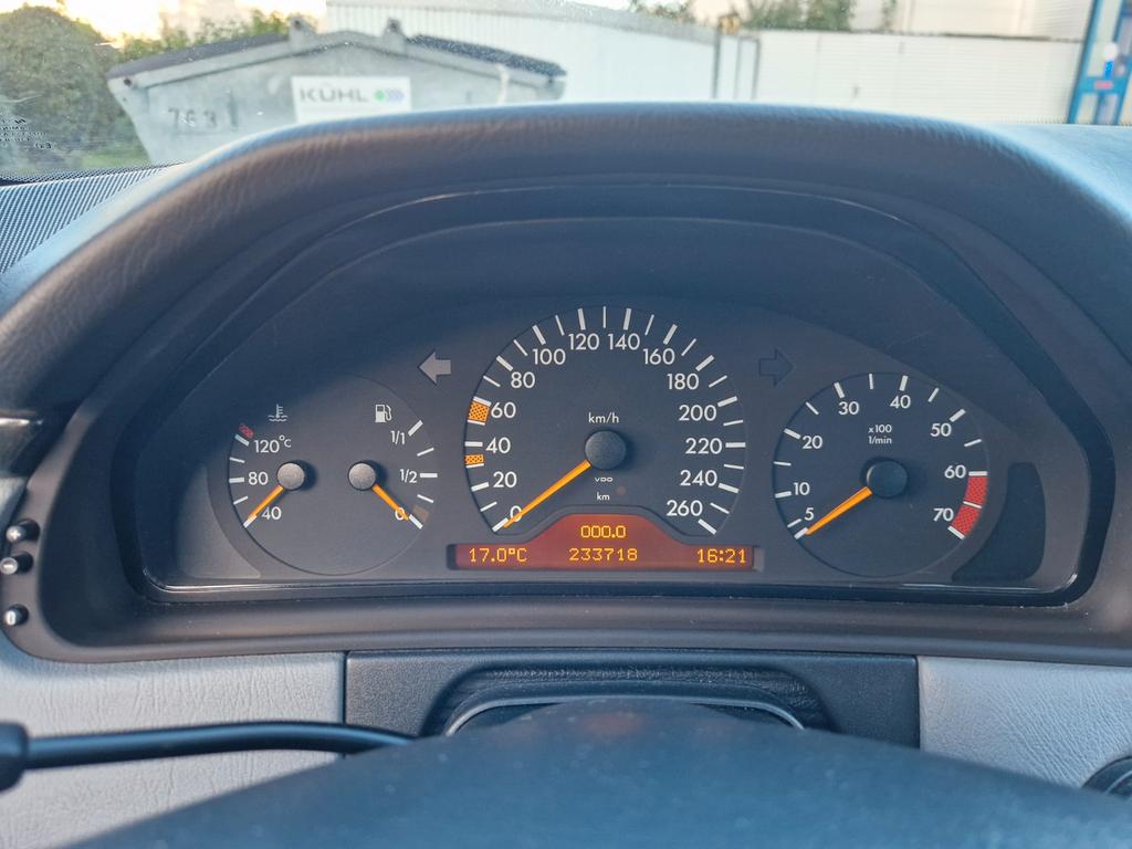 Mercedes-Benz E 420