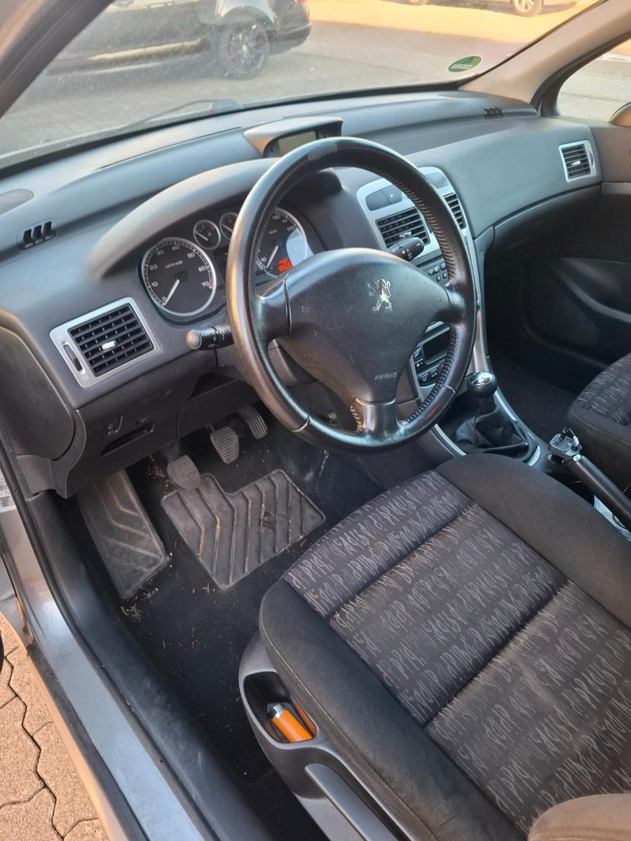 Peugeot 307 2005 — photo 11