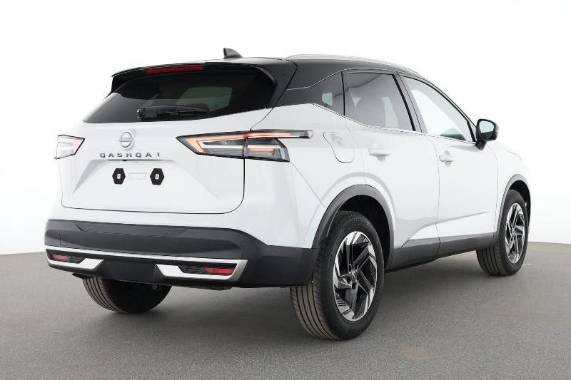 Fahrzeugabbildung Nissan Qashqai 1.3 DIG-T Automatik N-Conn. **Aktion**