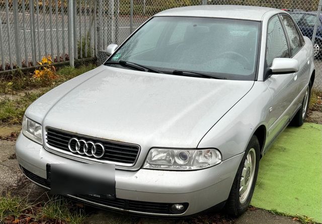 Audi A4 Limousine