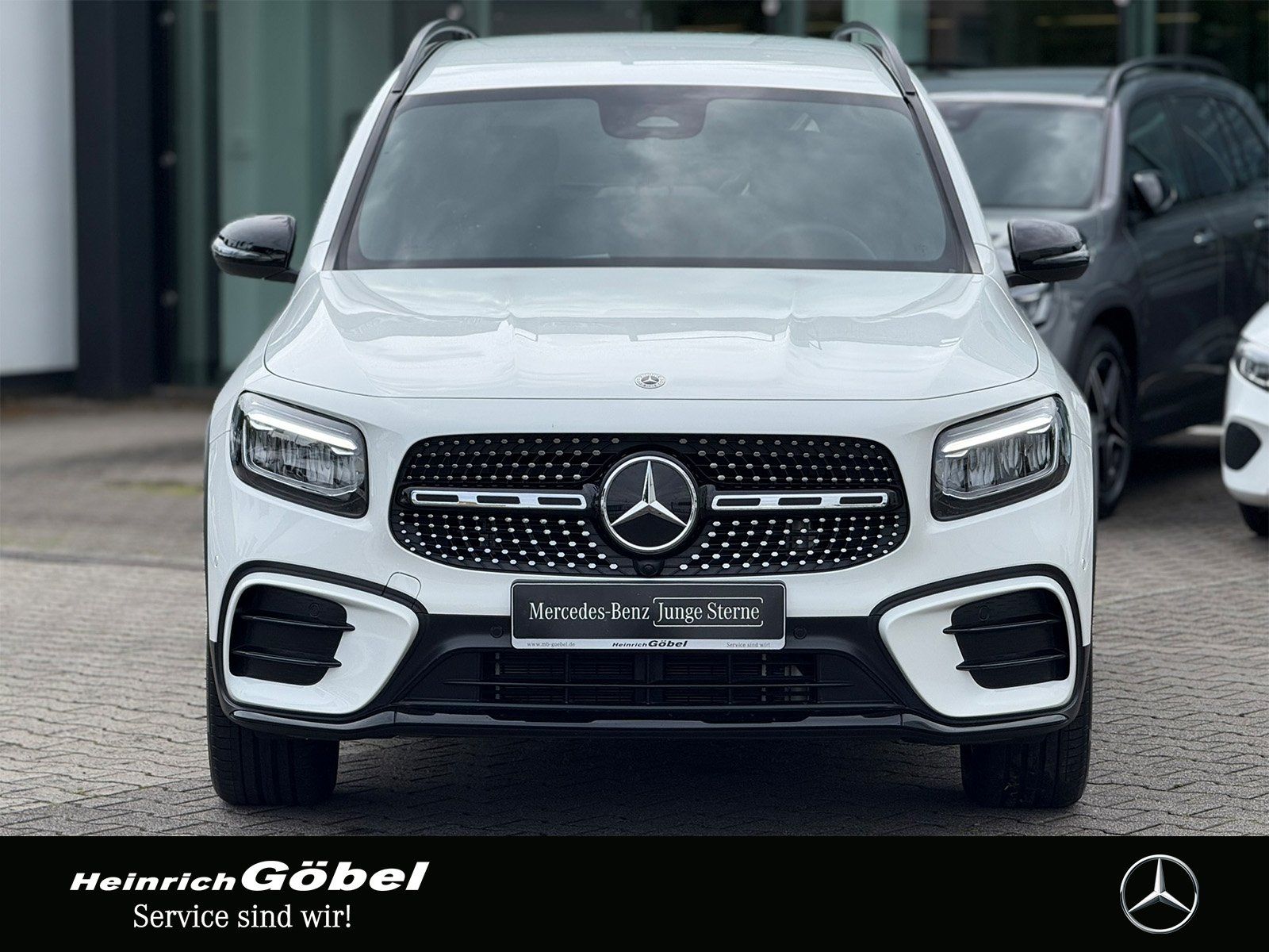 Fahrzeugabbildung Mercedes-Benz GLB 200 AMG-ADV+ NP KAM KLG-KP TW SPA LED AMB