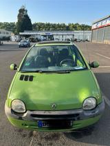Renault Twingo - Renault Twingo mit Benzin-Antrieb: Cabrio