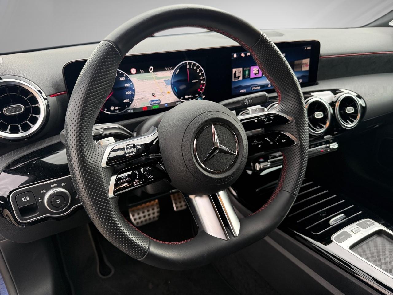 Mercedes-Benz A 250 e AMG Burmester AC-Laden Multibeam Kamera
