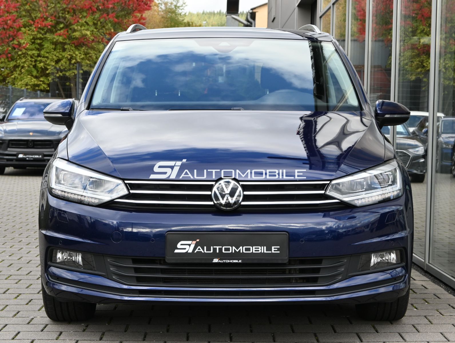 Fahrzeugabbildung Volkswagen Touran 1.5 TSI DSG °ACC°AHK°DYNAUD.°ERGO°STANDHZ