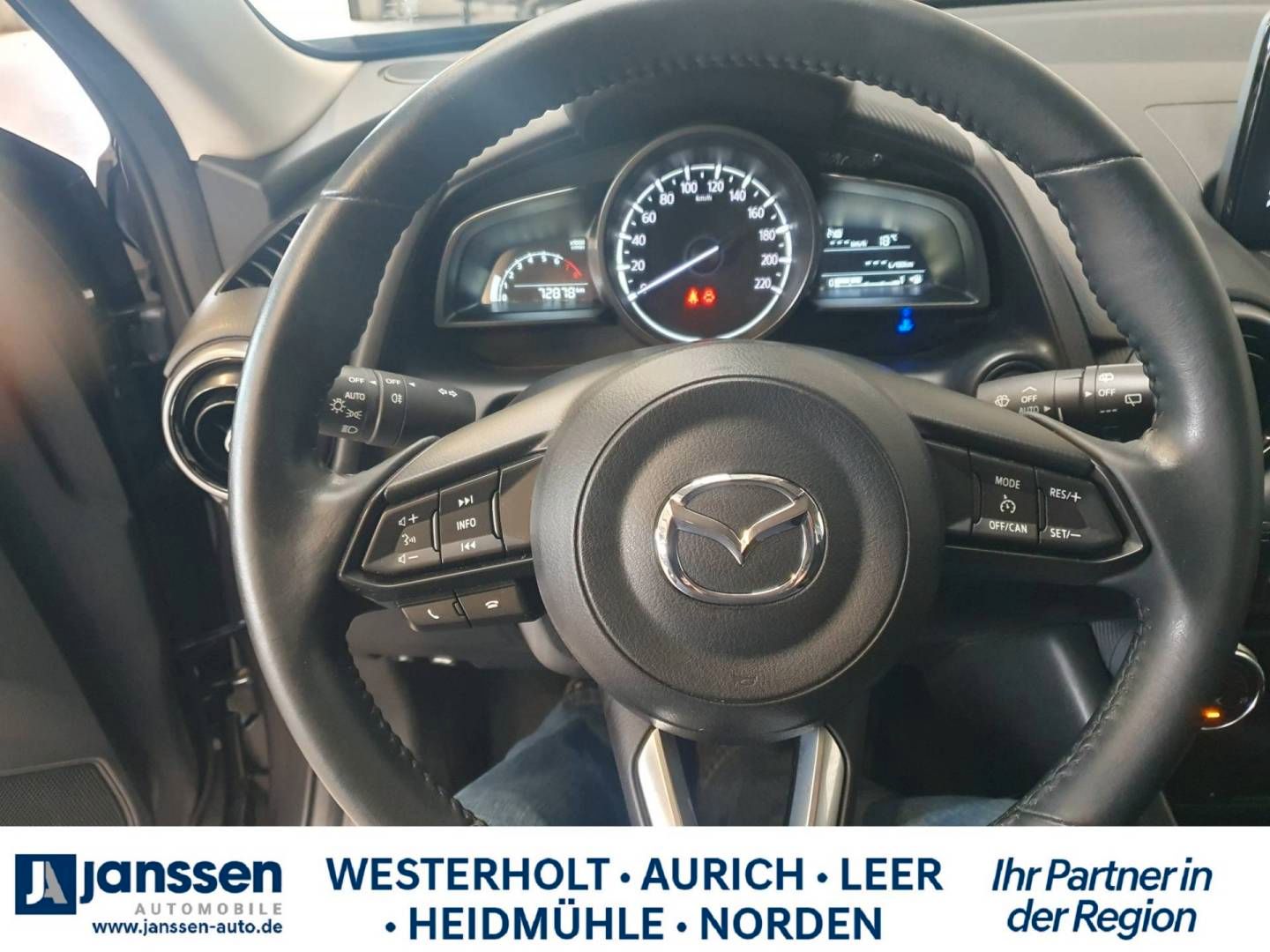 Fahrzeugabbildung Mazda CX-3 SKYACTIV-G Center-Line