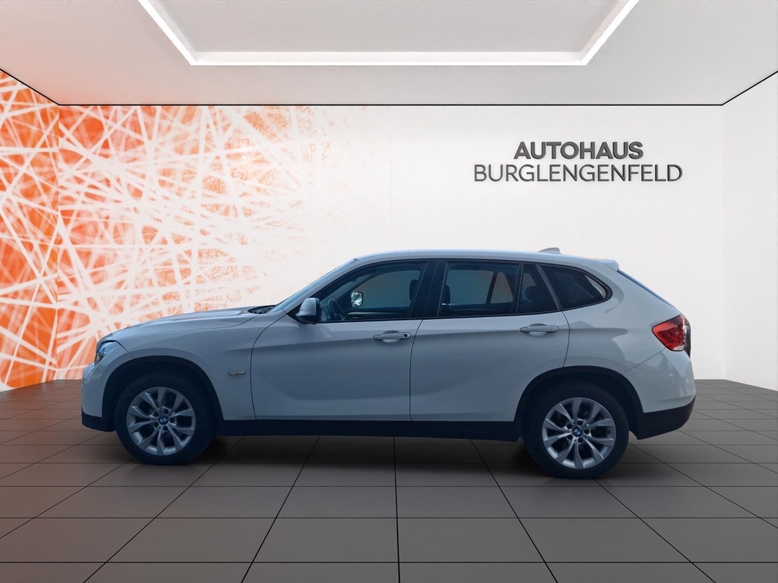 Fahrzeugabbildung BMW X1 Baureihe X1 18d xDrive ! NAVI ! Harman/Kardon