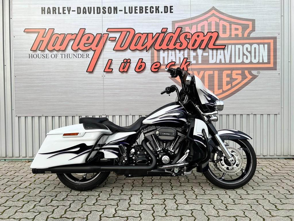 Harley-Davidson FLHXSE CVO Street Glide 