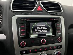 VW Eos 2.0 TDI / NUR 105.tKM / CABRIO / PANO / VW Eos 2.0 TDI / NUR 105.tKM / CABRIO / PANO /