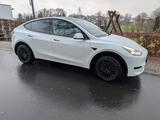 Tesla Model Y Hinterradantrieb RWD AHK weiß *Garantie* - Tesla Model Y: Rwd